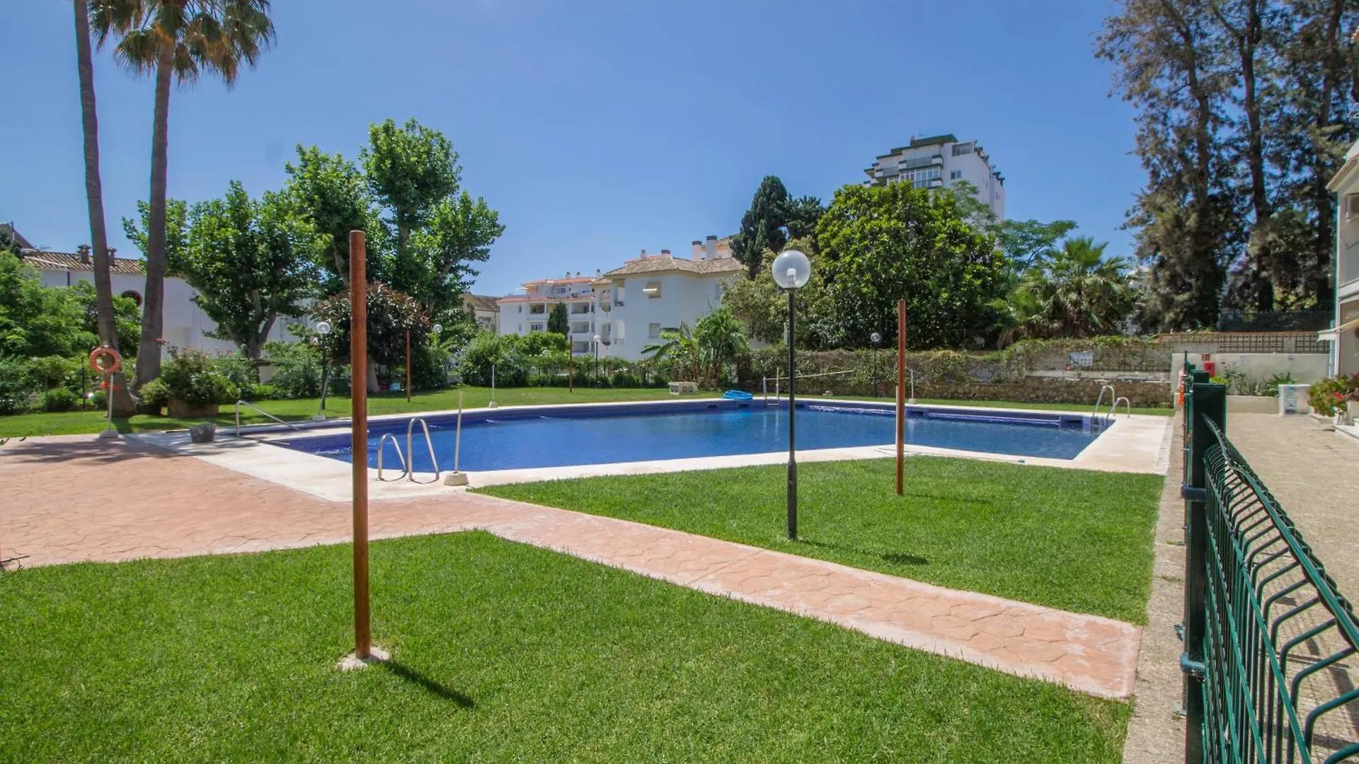Carihuela Palace 418 By Ivi Real Estate Torremolinos 0*,